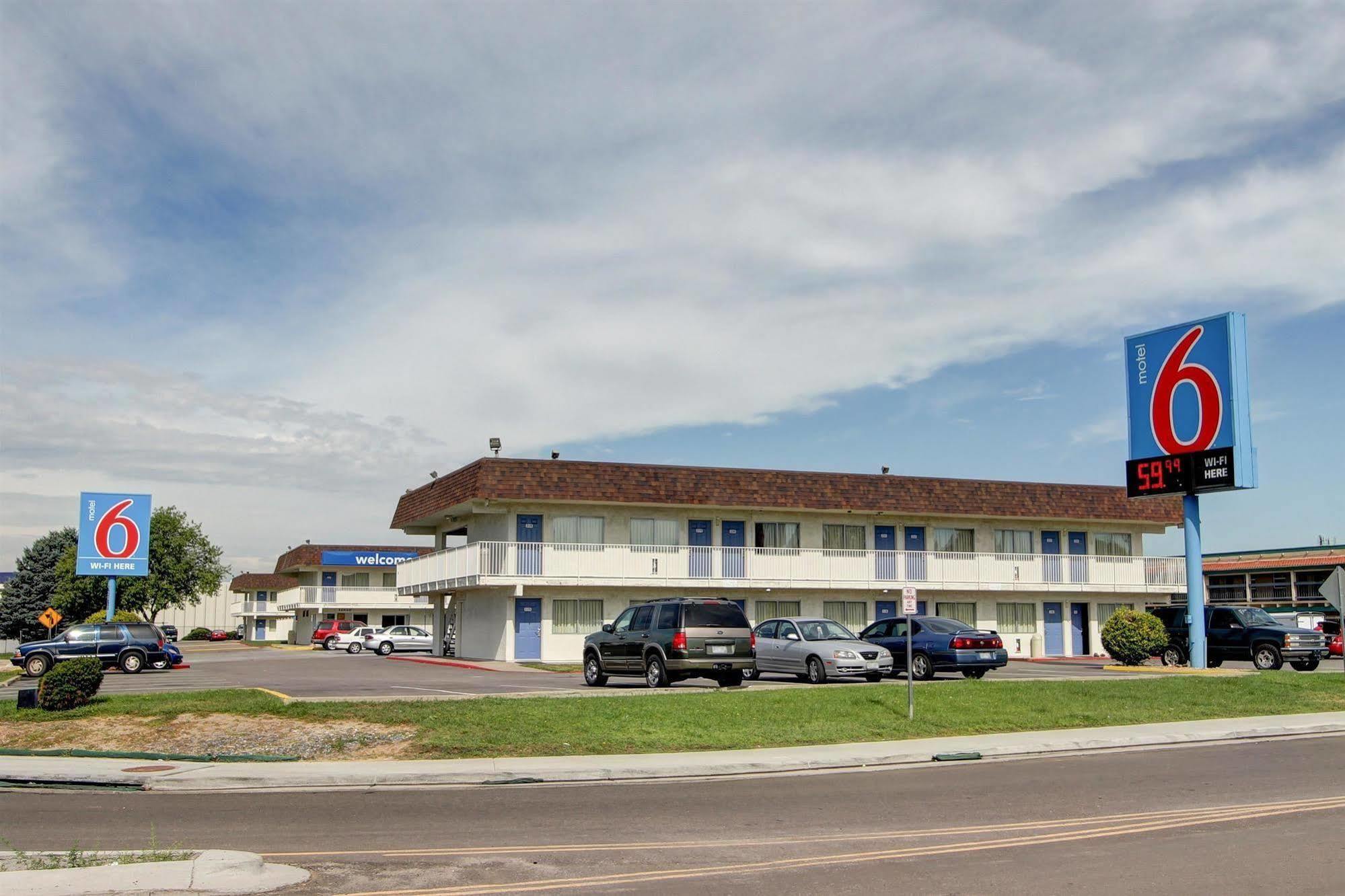 Motel 6-Denver, Co - Airport エクステリア 写真